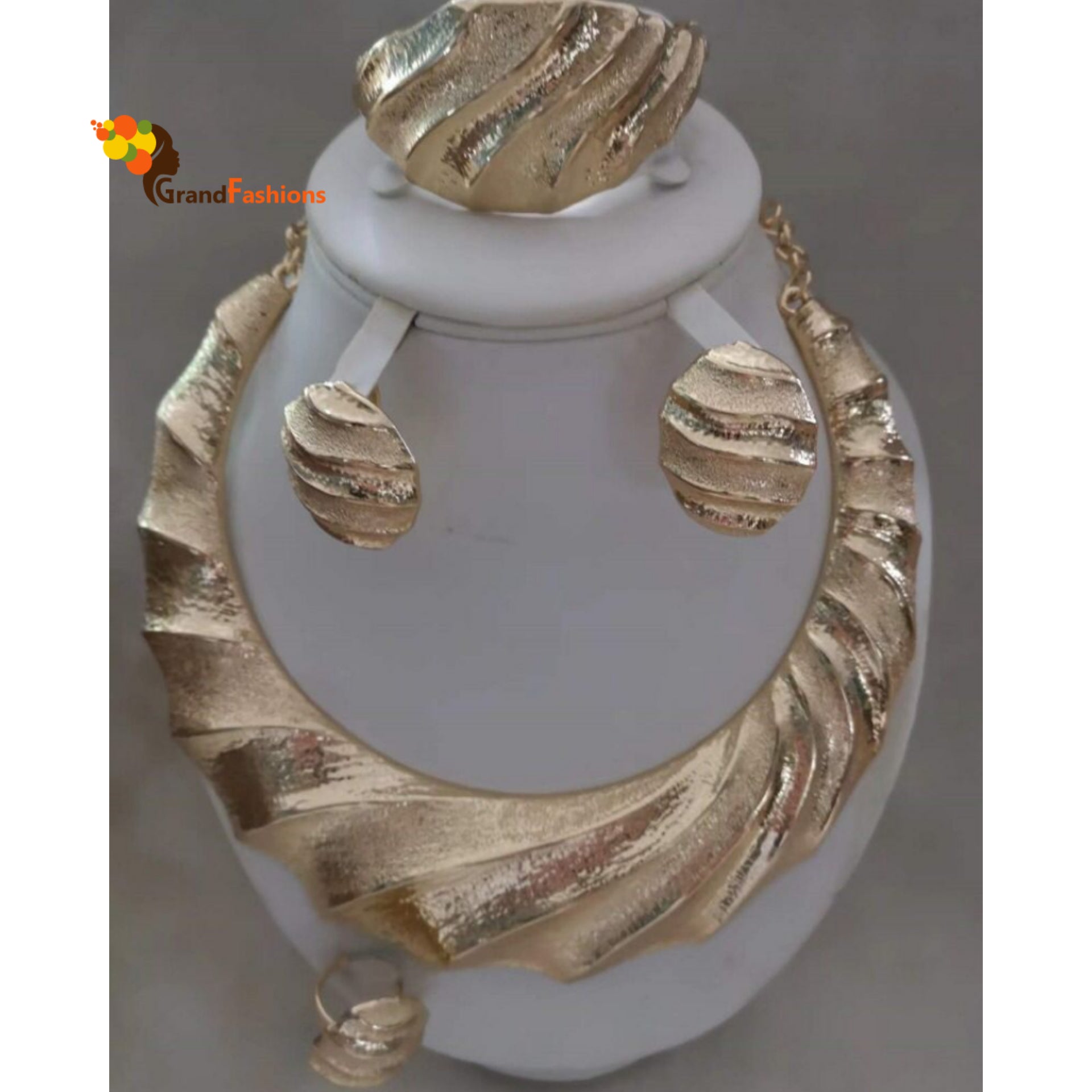 Queen Oyin Premium Gold Necklace Set