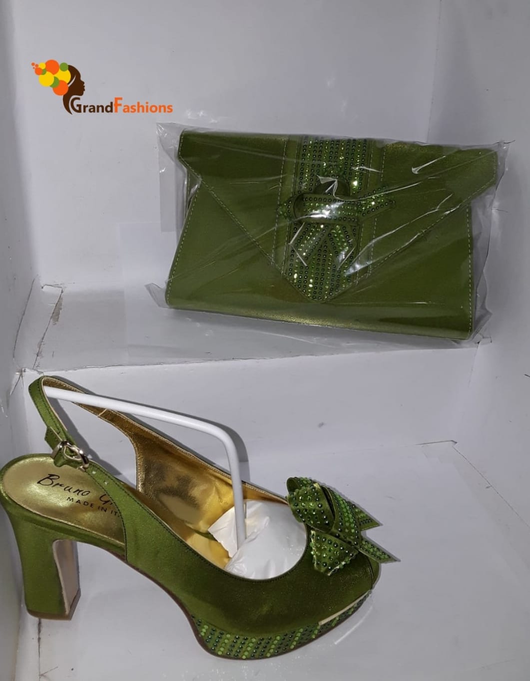 Queen Syria Women's Italian Luxury Shoe and Bag Set with Rhinestone
