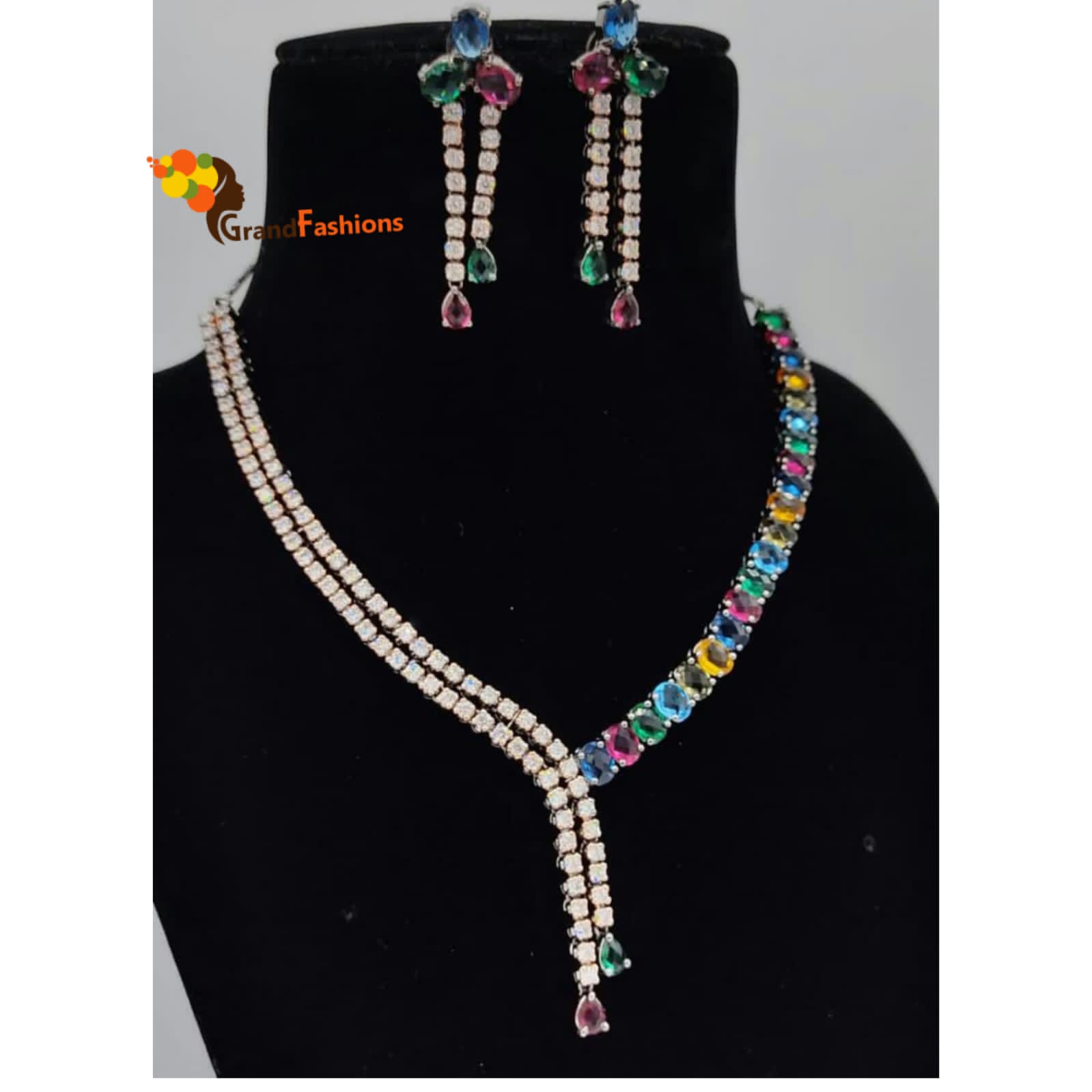 Queen Elisa Premium Luxury Necklace Set with Gemstones