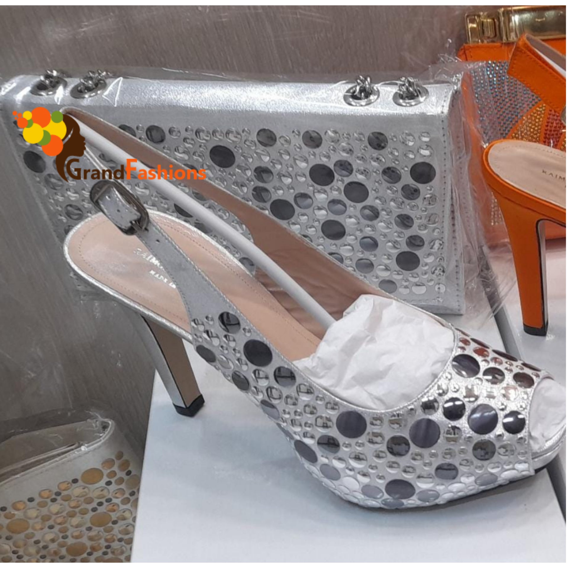 Queen Kiani Womens Luxury Italian Shoe Set